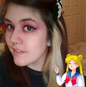 Meet your Posher, Amelia